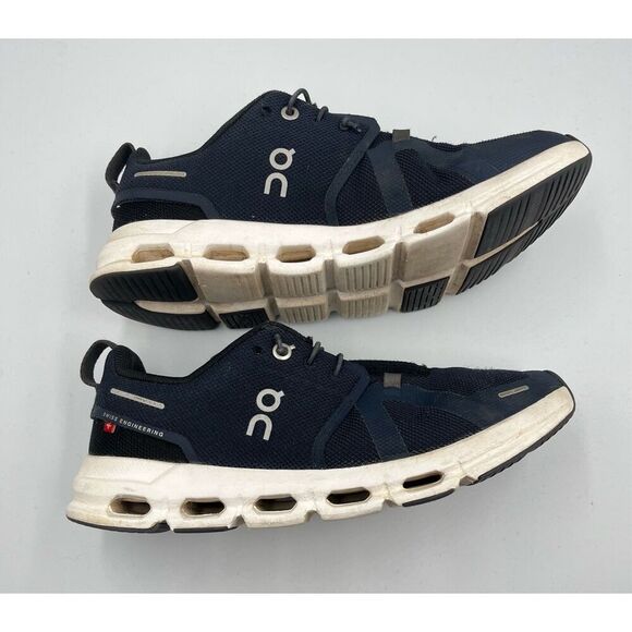 ON Cloud Sneakers Boys Youth Size US 5.5 Navy/Midnight EU 38 Swiss Engineering - Picture 11 of 13